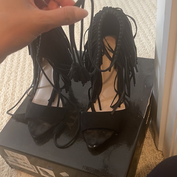 Gorgeous fringe black sandals! - Picture 2 of 3